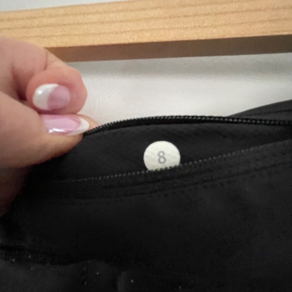 Lululemon Leggings with deep Pockets - Picture 5 of 5